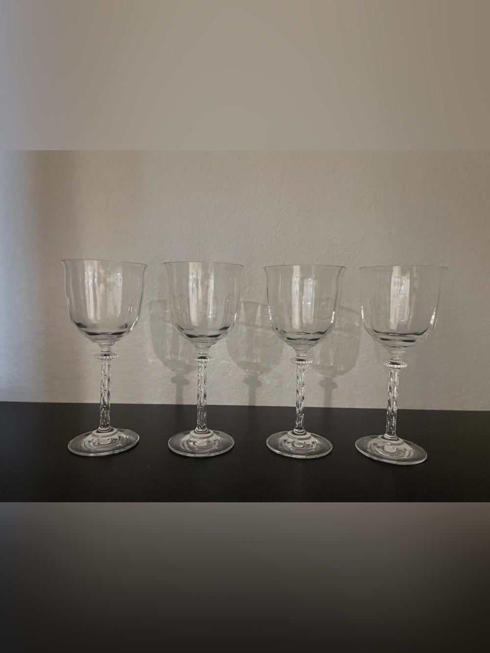 Set of 4 Southern Living GALLERY COLLECTION Optic Lined Crystal Glass Wine glass
